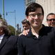 Image for article titled Read this: The journalist who covered Martin Shkreli's arrest ended up falling in love with him